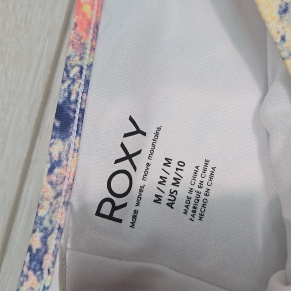 NWT Roxy Active Shorty Cheeky Swim Bottom sz M - Picture 3 of 6